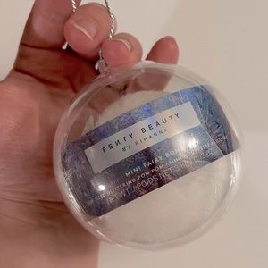 BNIB Fenty Beauty Mini Fairy Bomb Glittering Pom Pom